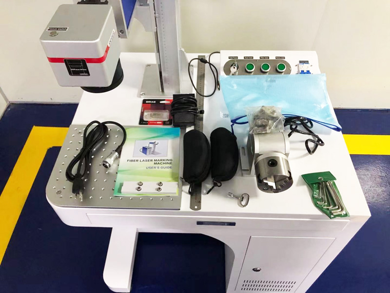 適用于金屬和聚合物塑料的臺式光纖激光雕刻機