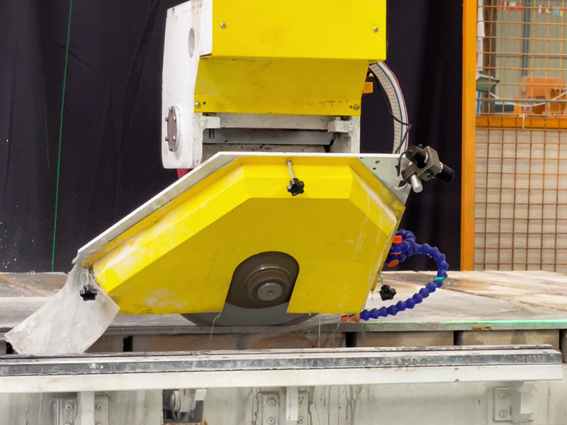 四軸數(shù)控橋鋸電機(jī)頭 四軸數(shù)控橋鋸電機(jī)頭