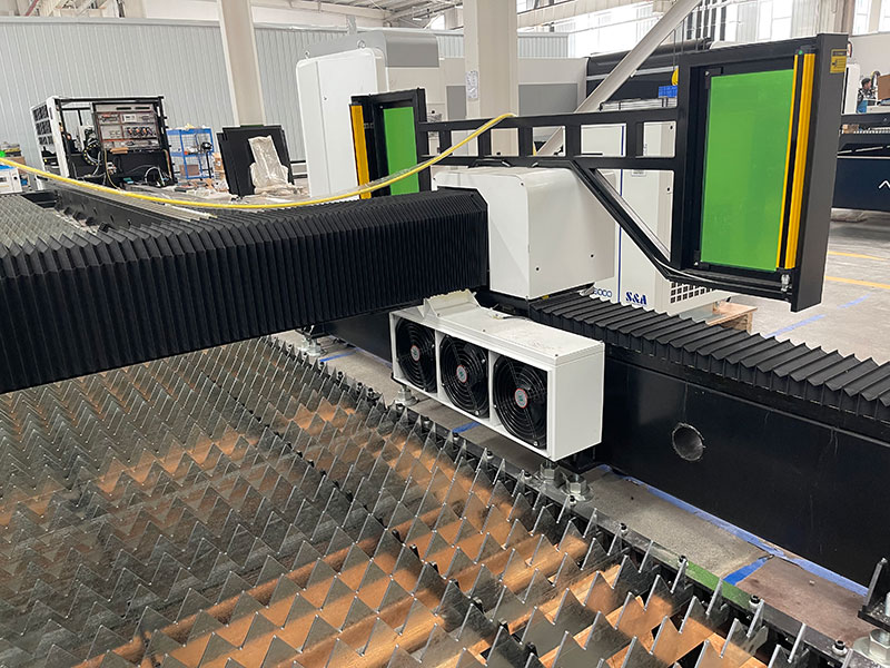 超大型光纖激光鈑金切割工作臺 30000W