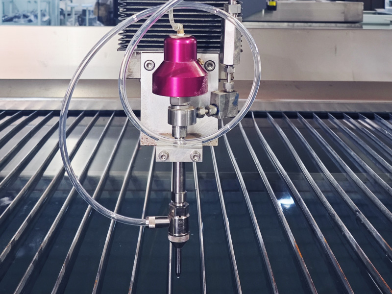 三軸水射流切割頭