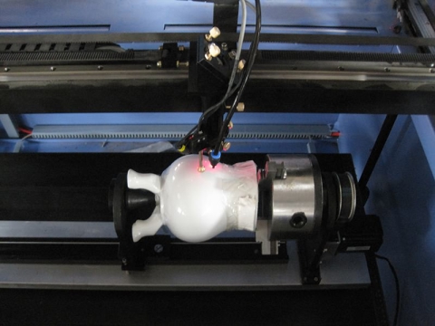 瓷磚激光雕刻機 STJ9060 - 80W CO2 激光管 瓷磚激光雕刻機 STJ9060 - 80W CO2 激光管