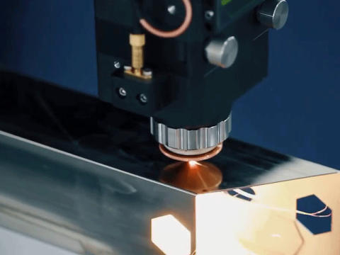 1000W 方激光切管機 1000W 方激光切管機