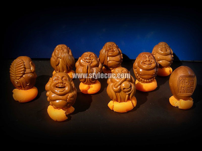 使用數(shù)控雕刻機(jī)進(jìn)行橄欖核雕刻