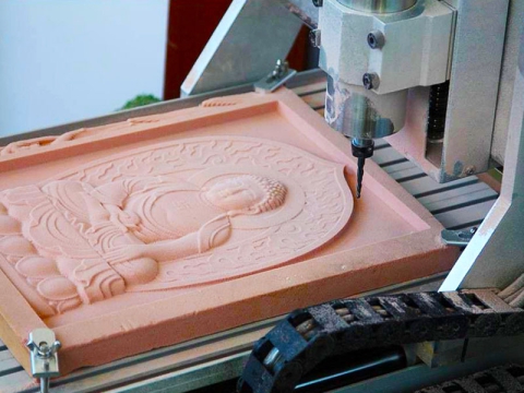 夏季如何保養(yǎng)數(shù)控木工雕刻機？