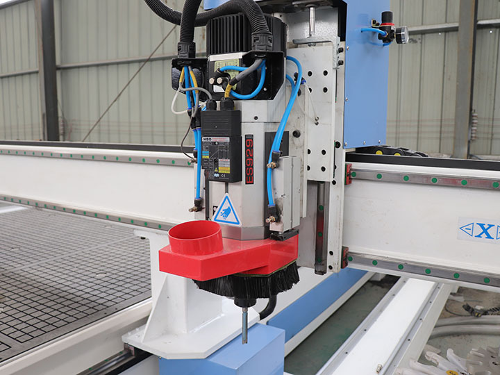 帶線性自動(dòng)換刀系統(tǒng)的數(shù)控木雕機(jī) HSD 主軸 帶線性自動(dòng)換刀系統(tǒng)的數(shù)控木雕機(jī) HSD 主軸