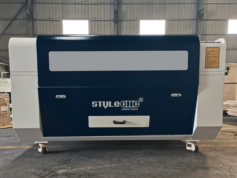 價格實惠的激光雕刻機，適用于皮革、織物、紙張、牛仔褲