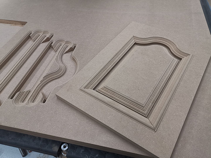 四軸旋轉(zhuǎn)數(shù)控木材加工中心項目 四軸旋轉(zhuǎn)數(shù)控木材加工中心項目