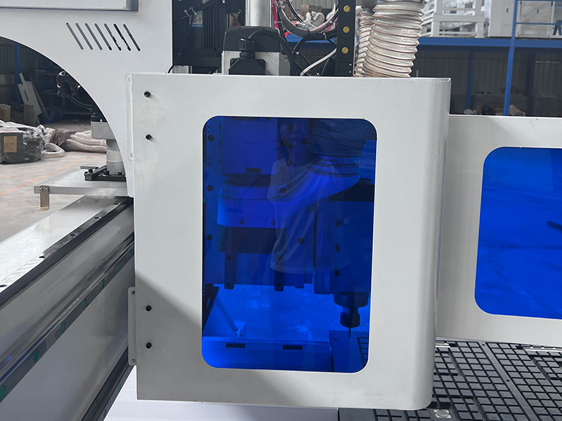 三個數控銑床主軸,帶集塵器 三個數控銑床主軸,帶集塵器