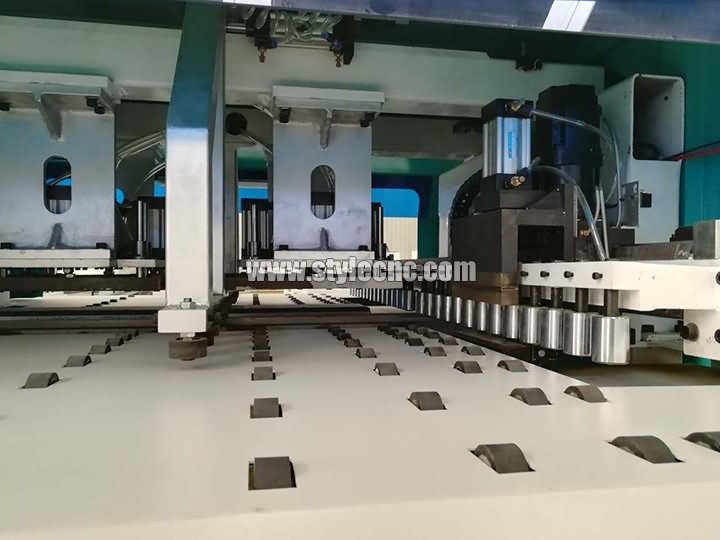 全自動數(shù)控開槽機 全自動數(shù)控開槽機