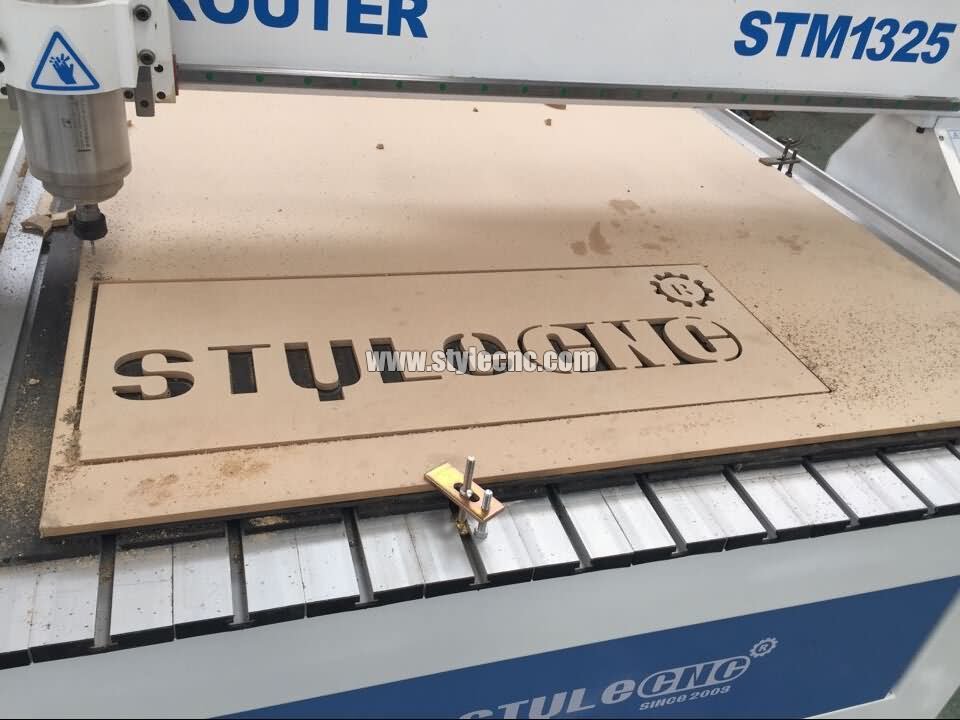 數控router for wood signs cutting project