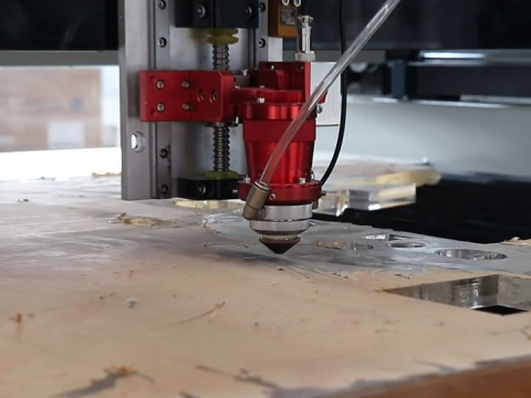 280W 混合激光切割機切割 25mm 亞克力標牌