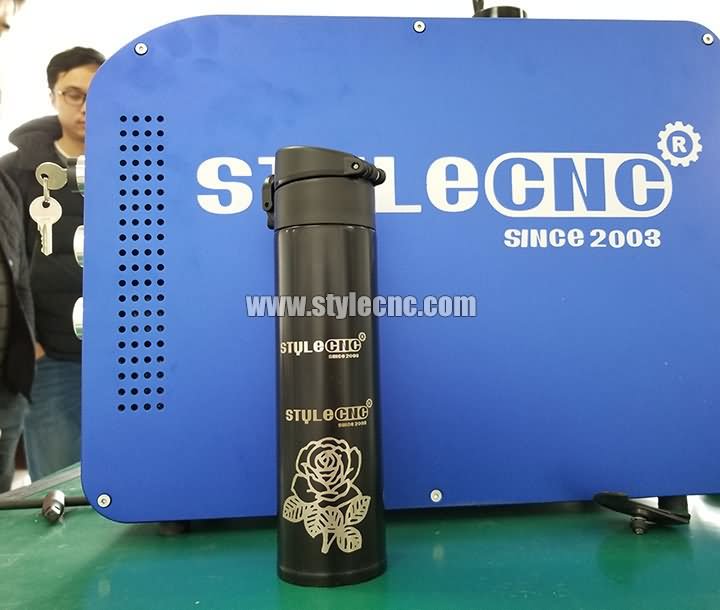 3D 杯子光纖激光雕刻機 3D 杯子光纖激光雕刻機