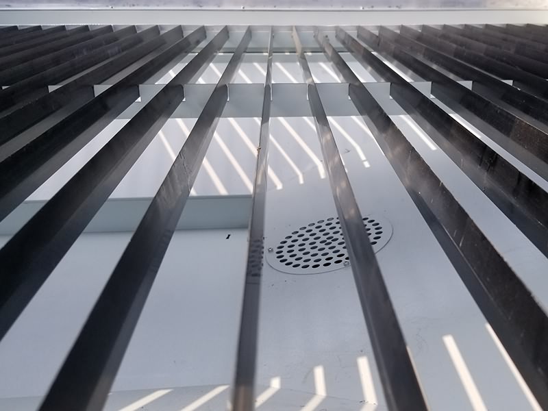 300w激光切割機(jī)刀臺(tái)