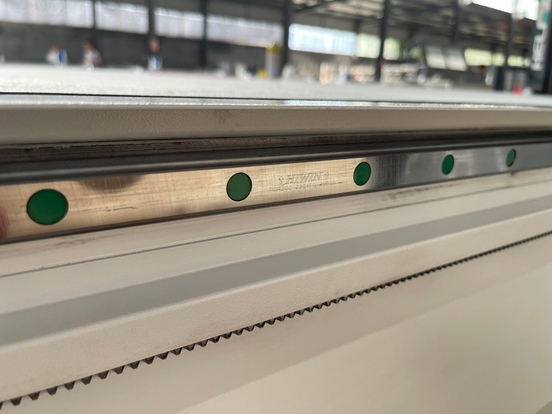 Hiwin 數字布料裁剪臺方形導軌 Hiwin 數字布料裁剪臺方形導軌