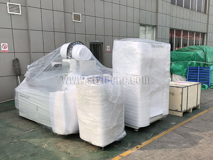 ST-FC3015L 光纖激光切割機內包裝