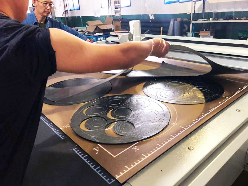 平板數字石墨片切割機