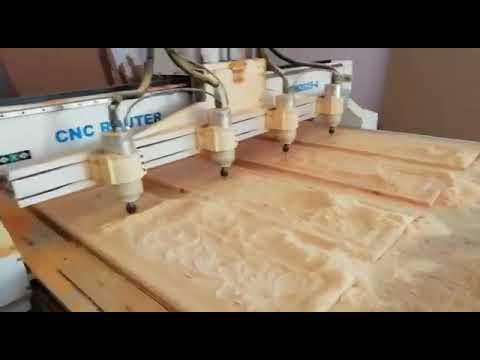 帶 4 個(gè)頭的多軸數(shù)控木工機(jī) 帶 4 個(gè)頭的多軸數(shù)控木工機(jī)