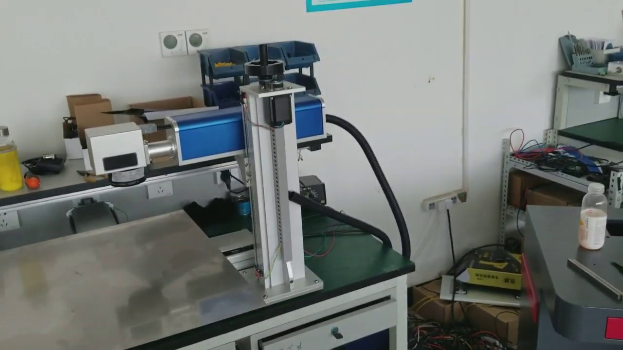 美國光纖激光打標雕刻機