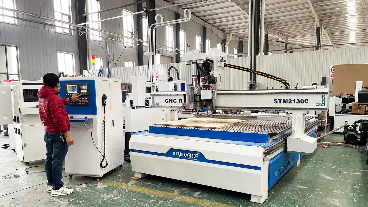 用于定制櫥柜制造的智能嵌套數控雕刻機