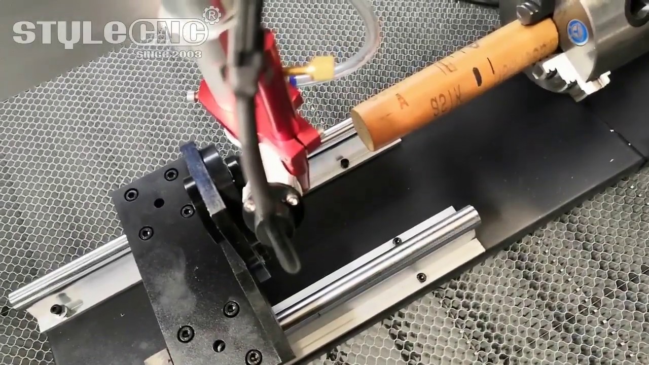 如何使用激光雕刻切割機的旋轉附件? 如何使用激光雕刻切割機的旋轉附件?